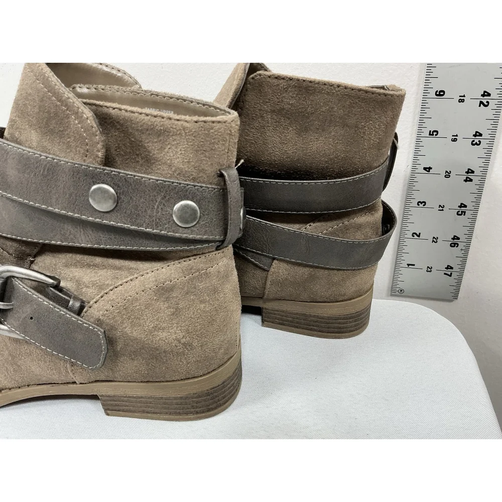 Womans Route 66 Whitney Pullon Booties 9 Brown Strappy Buckle Close NWOT